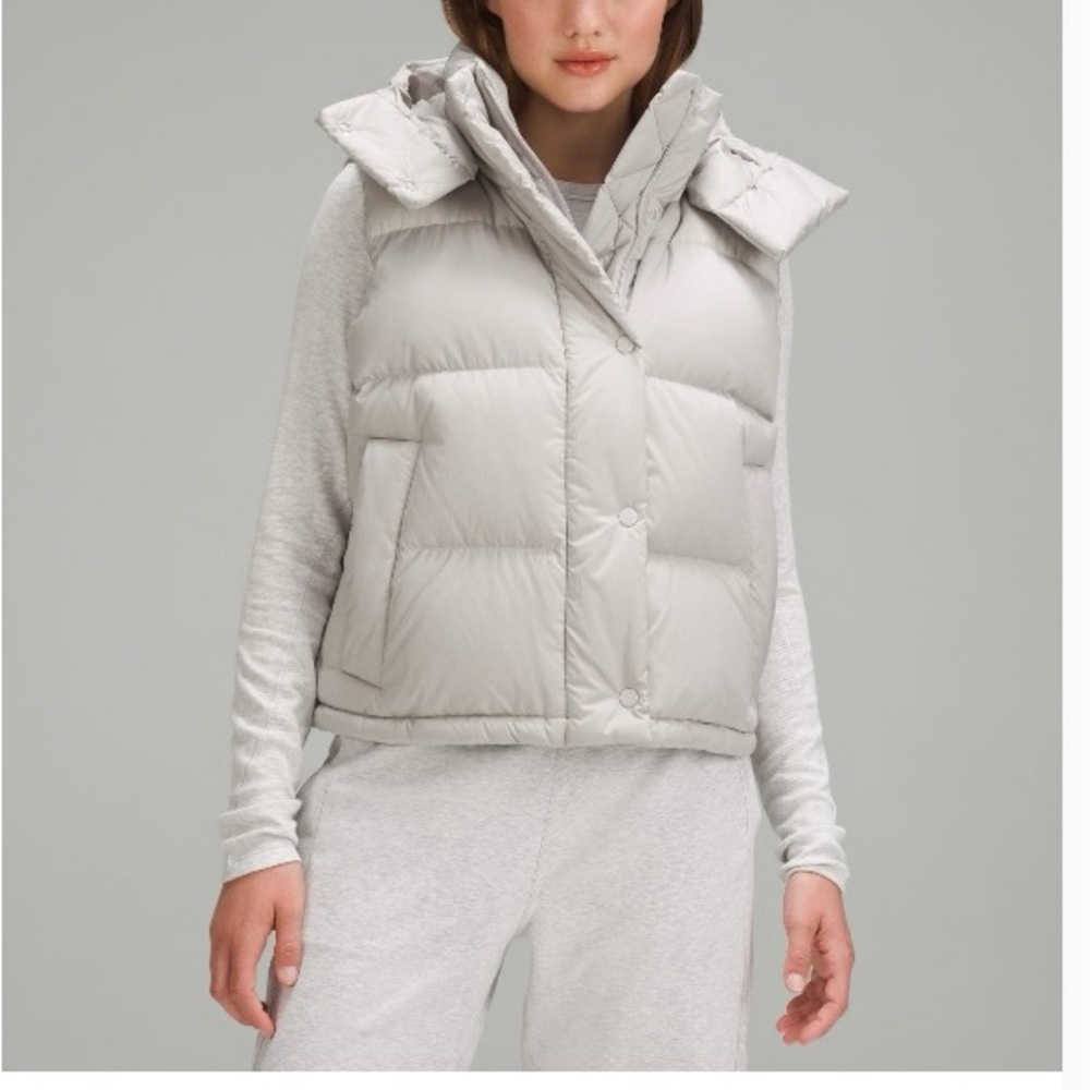 Lululemon Wonens Heathered Ivory cropped WunderPuff Vest
